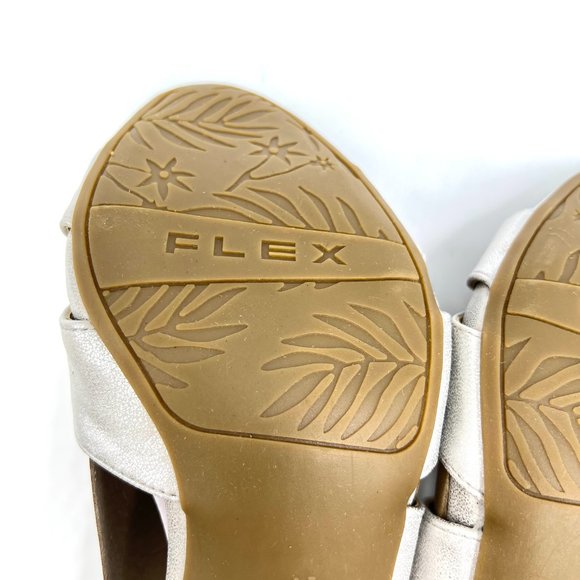 10W 10 WIDE Lifestride Womens Mega Faux Silver Leather Pumps Heels‎ Shoes - Picture 10 of 14